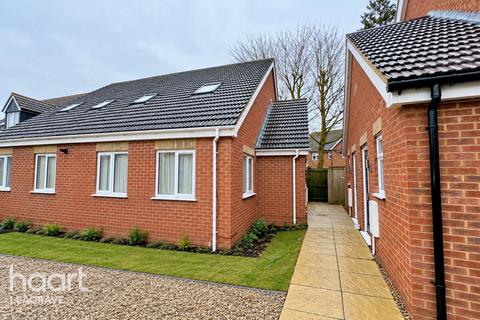 1 bedroom semi-detached house for sale, Chester Mews, Luton