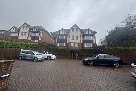 3 bedroom flat to rent, Croydon CR8