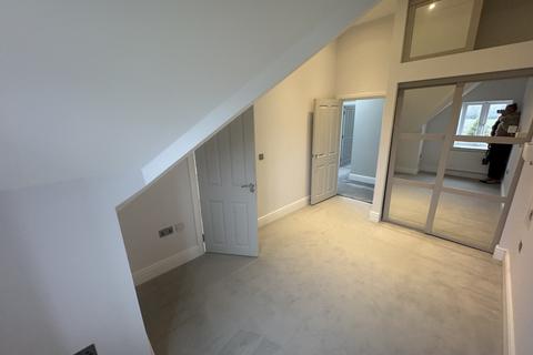 3 bedroom flat to rent, Croydon CR8