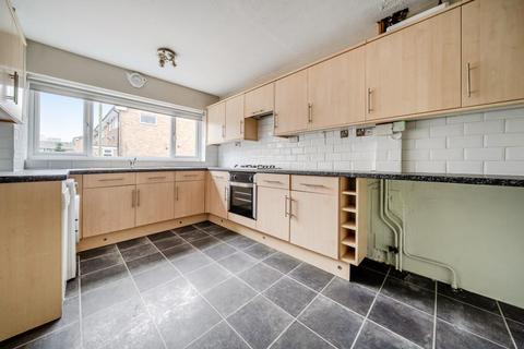3 bedroom semi-detached house to rent, Longleat Square,  FARNBOROUGH,  GU14