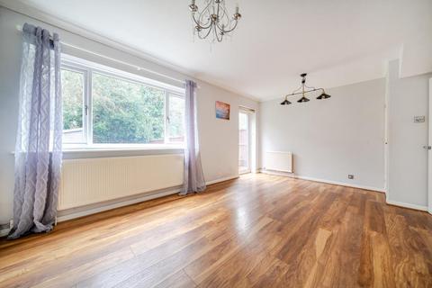 3 bedroom semi-detached house to rent, Longleat Square,  FARNBOROUGH,  GU14
