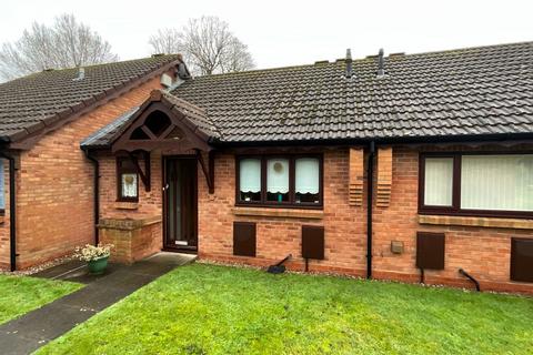 1 bedroom terraced bungalow for sale, Stourbridge Road, Halesowen B63