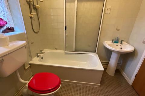 1 bedroom terraced bungalow for sale, Stourbridge Road, Halesowen B63