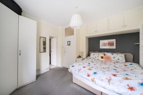 1 bedroom property for sale, Crookham Road, Fulham, London, SW6