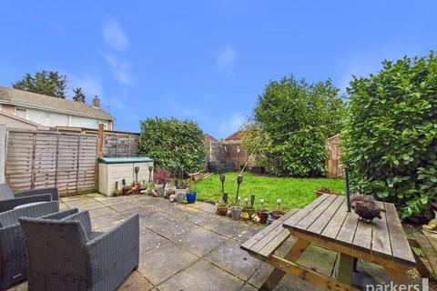 3 bedroom end of terrace house for sale, Corinne Close, Berkshire RG2
