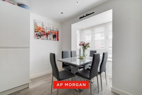 4 bedroom semi-detached house for sale, Ambassador Avenue, Birmingham, West Midlands, B31
