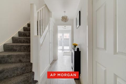 4 bedroom semi-detached house for sale, Ambassador Avenue, Birmingham, West Midlands, B31