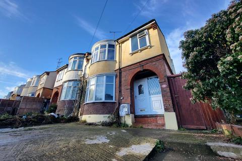 3 bedroom semi-detached house for sale, Luton LU1