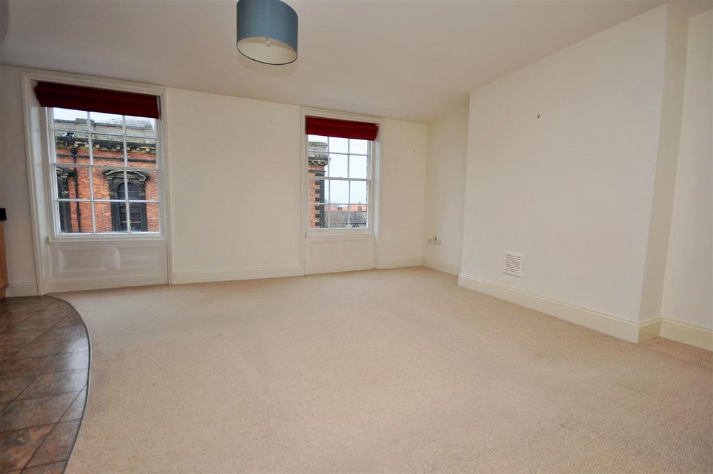 Open plan living/dining area