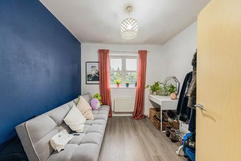 2 bedroom apartment for sale, Chapelside Close, Great Sankey, WA5