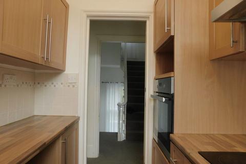 3 bedroom maisonette to rent, Southwater Road, East Sussex