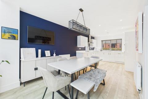 undefined, Spring Meadow Rise, Hempsted, Gloucester