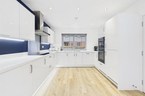 undefined, Spring Meadow Rise, Hempsted, Gloucester