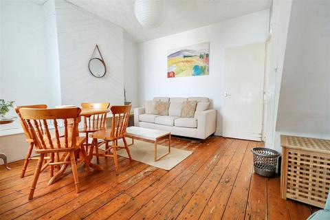 4 bedroom terraced house to rent, Mayfield Road, Bath BA2