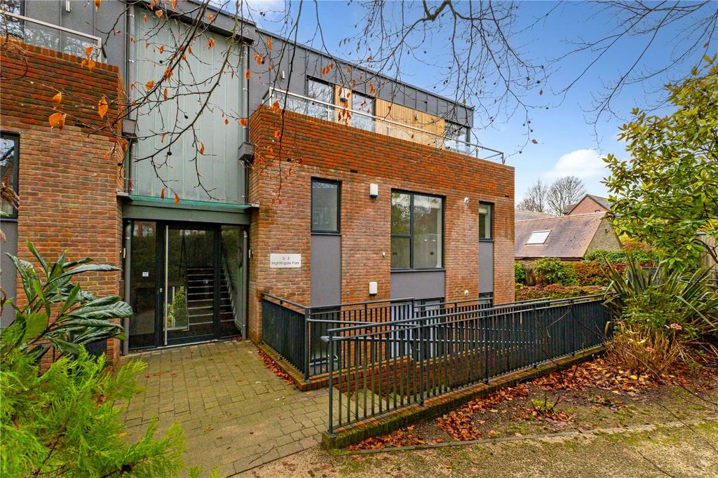 House. Partnership