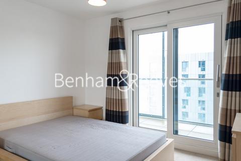 2 bedroom apartment to rent, City Peninsula, North Greenwich SE10