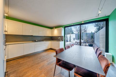 2 bedroom apartment for sale, Brandram Road, London