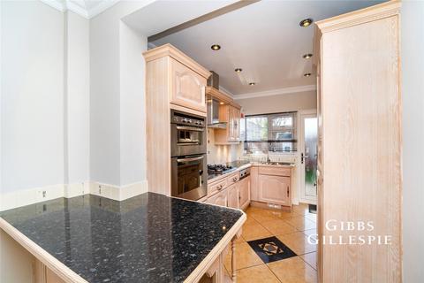 3 bedroom house to rent, Avon Road, Greenford, UB6