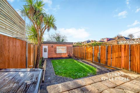 3 bedroom house to rent, Avon Road, Greenford, UB6