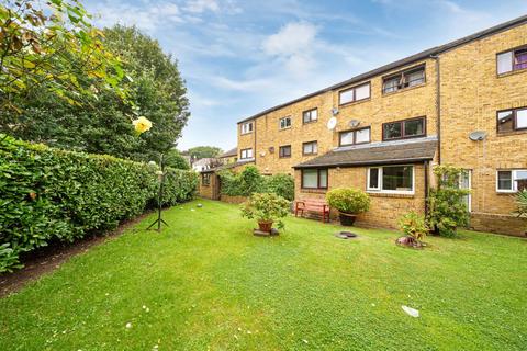 1 bedroom flat to rent, Lawn Road, Uxbridge, UB8