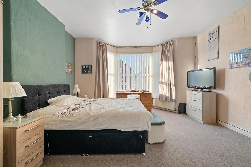 Bedroom3.ARW.jpg