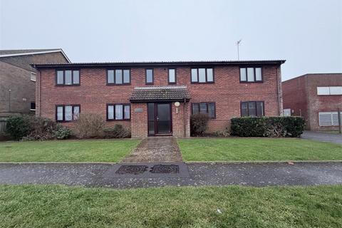 1 bedroom house to rent, Cavell Avenue, Peacehaven