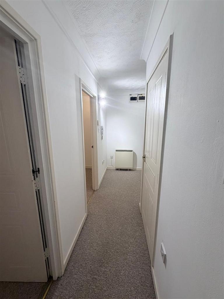 Hallway.jpg
