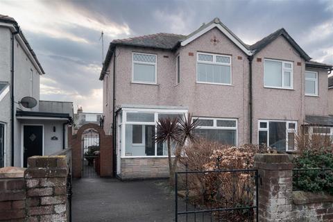3 bedroom semi-detached house for sale - Strathnaver Avenue, Walney, Barrow-In-Furness