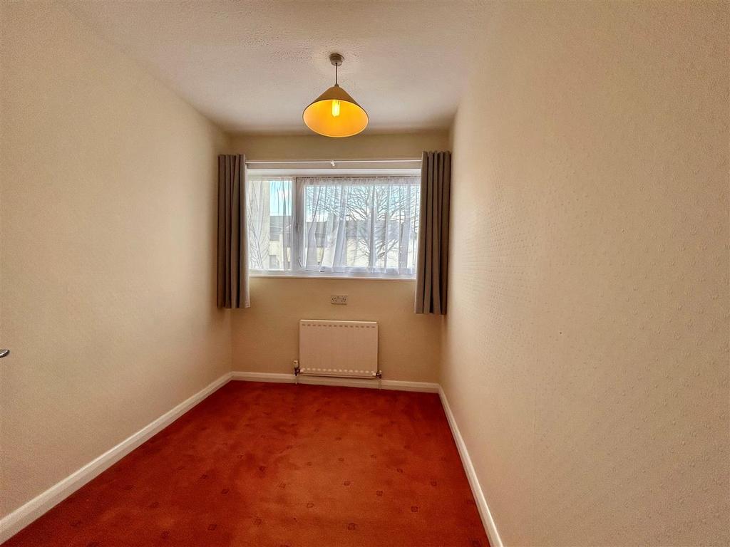 Single bedroom.jpg