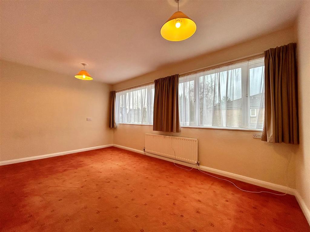 Bedroom 4.jpg