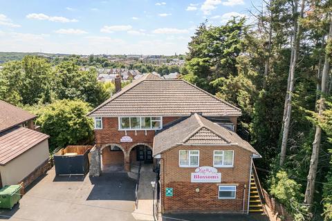 2 bedroom retirement property for sale, Blossoms Care Home, Mounts Road, Greenhithe, Kent