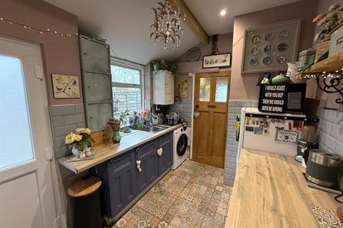 2 bedroom terraced house for sale, Brook Street, Old Quarter, Stourbridge, DY8 3UX