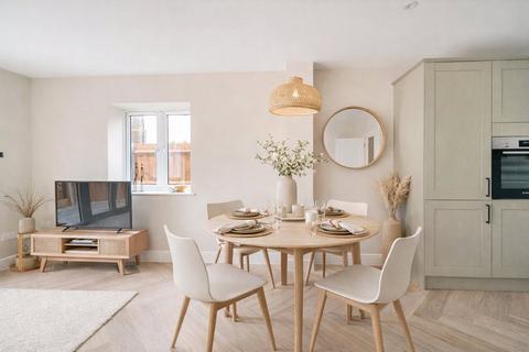3 bedroom semi-detached house for sale, Park Road, Hampshire GU14