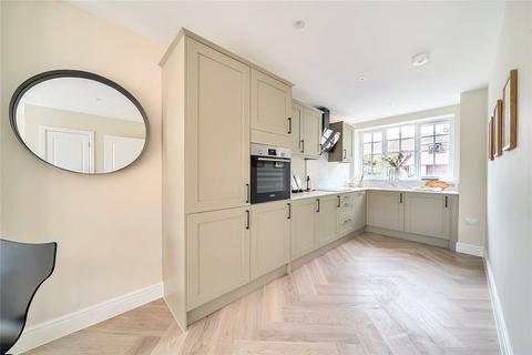 3 bedroom semi-detached house for sale, Park Road, Hampshire GU14