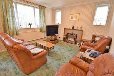 2 bedroom detached bungalow for sale, Shapland Avenue, Bournemouth, BH11