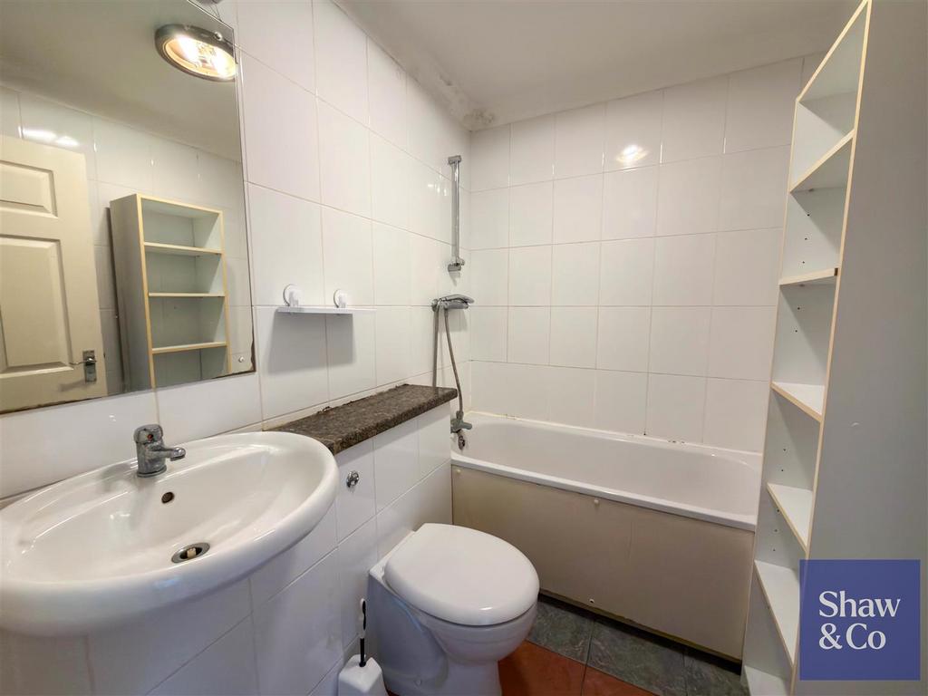Bathroom.jpeg