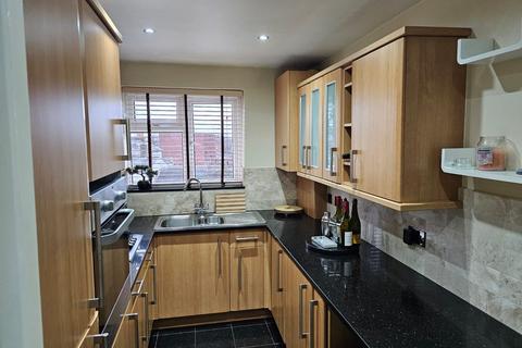 1 bedroom flat to rent, Thomas A Beckett Close, Wembley, HA0