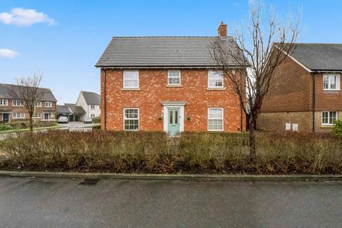 4 bedroom detached house for sale, Alexander Road, Maidstone ME17