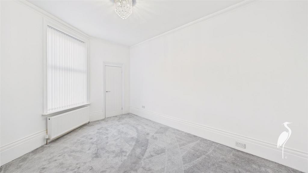 Dining Room/Bedroom 4