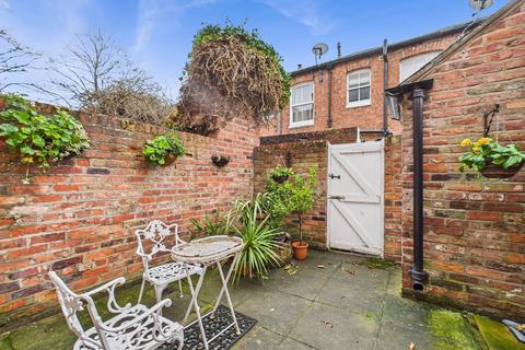 2 bedroom terraced house for sale, Albion Street, Chester, CH1