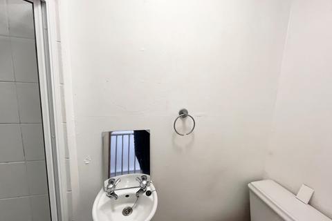 4 bedroom terraced house to rent, Southampton Street, Brighton, BN2 9UT