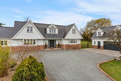 4 bedroom detached house for sale, South Hanningfield Road, Chelmsford, CM3