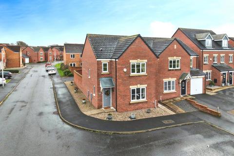 3 bedroom detached house for sale - Melbreak Avenue, Carlisle CA2