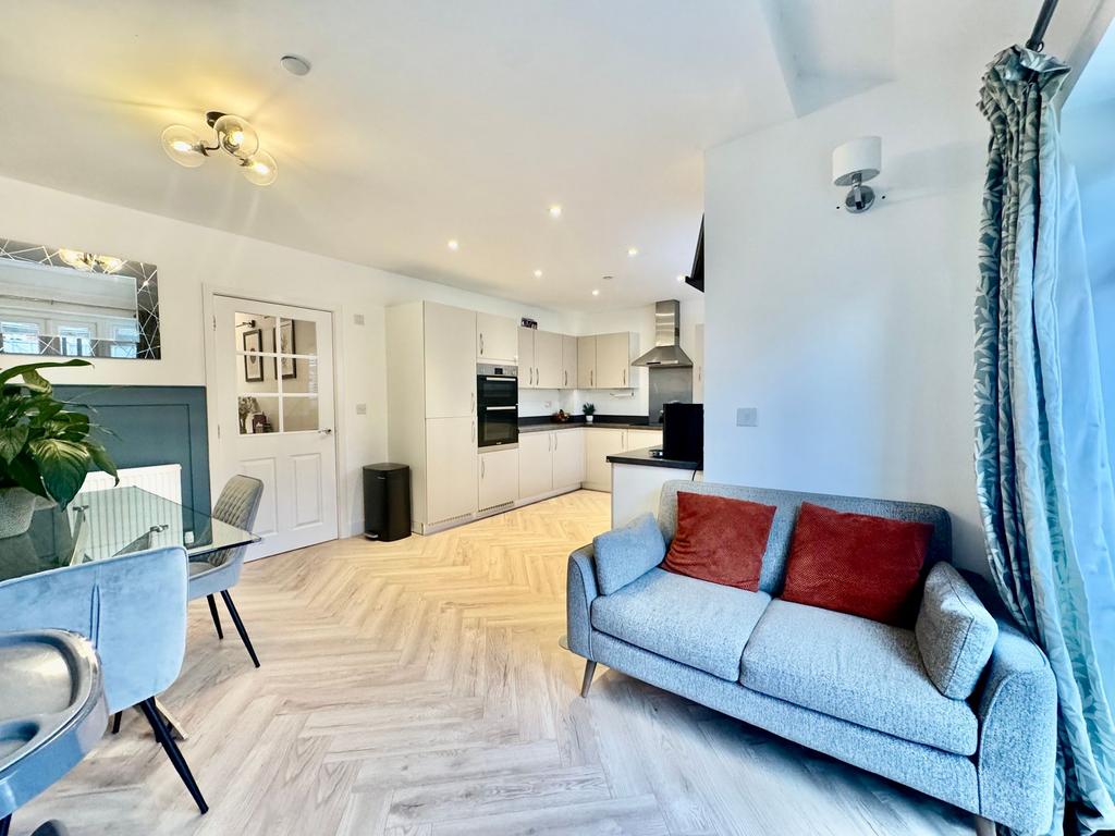 Kitchen/Diner/Family Area