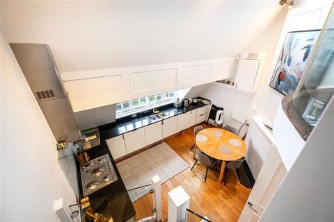 1 bedroom penthouse to rent, Monmouth Street, London WC2H