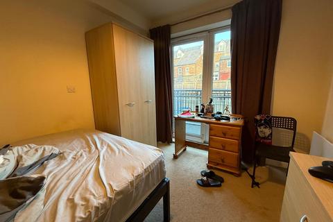 2 bedroom duplex to rent, Wilbraham Road, Manchester, Greater Manchester, M14