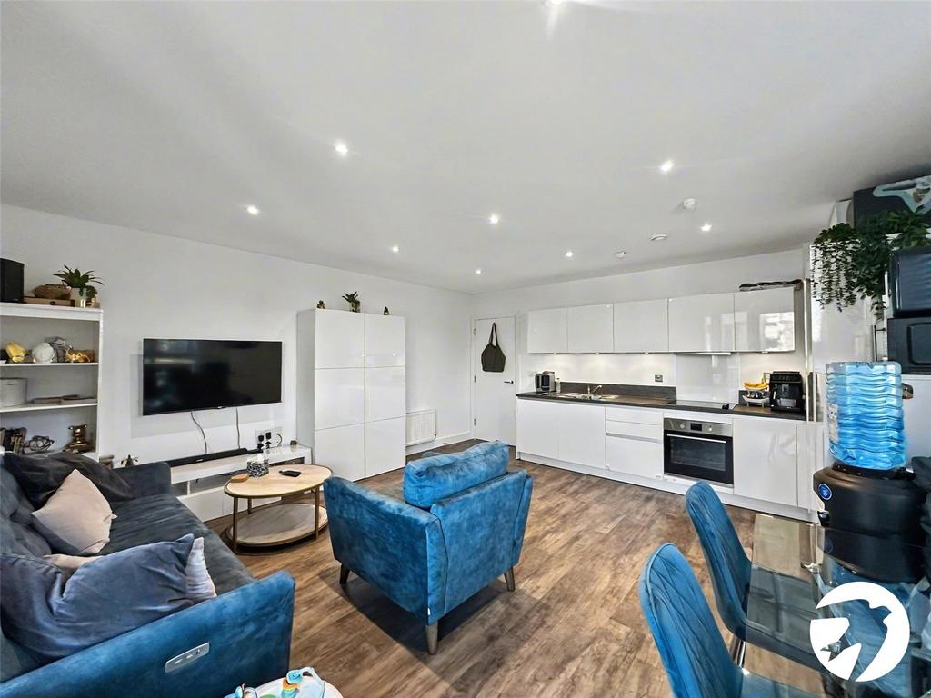 Lounge/Kitchen