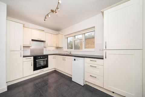 2 bedroom flat to rent, Greystoke Gardens, London W5