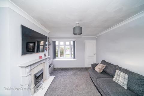 3 bedroom semi-detached house for sale, Kingswood Drive, Walsall WS6