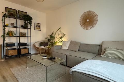 3 bedroom bungalow to rent, Duxbury Avenue, Little Lever, BL3